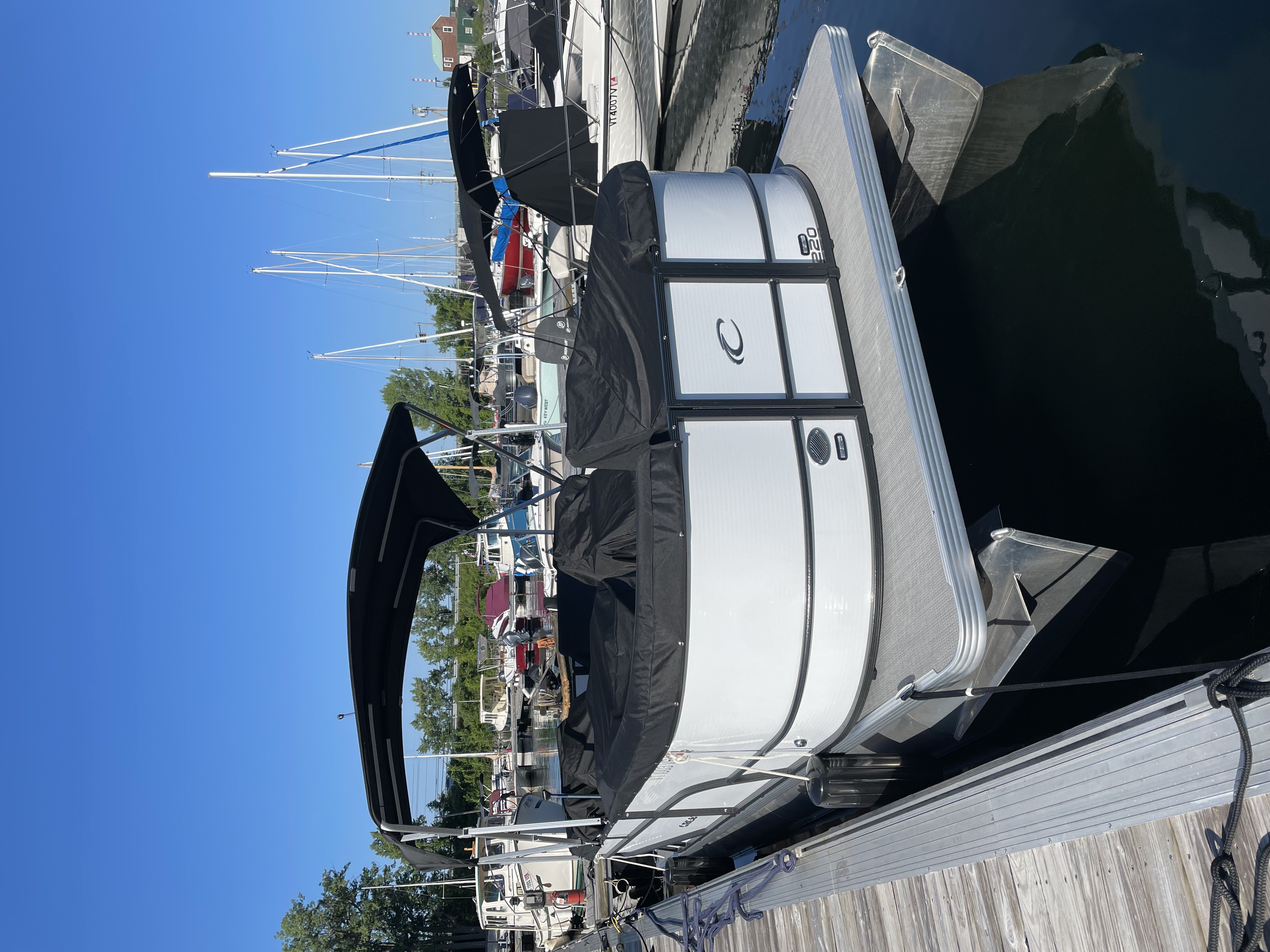 Ladd's Landing Marina